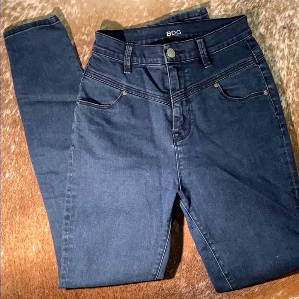 High waisted BDG URBAN OUTFITTER jeans size 27